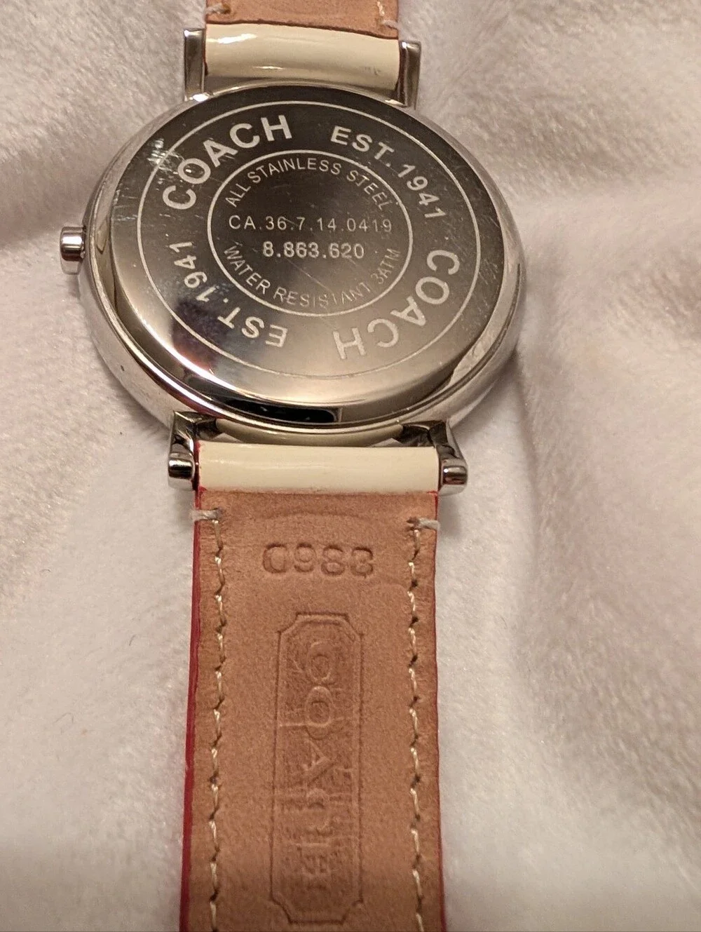 Coach Poppy Watch Graffiti Print Patent Band Red White VGUC